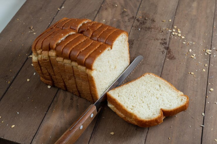 10 marcas de pão de forma foram apontadas com alto teor de álcool em sua composição