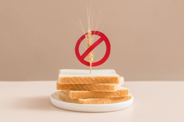 O glúten pode afetar a saúde de pessoas com intolerância e doença celíaca (Imagem: Galigrafiya | Shutterstock)