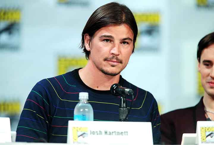 O ator Josh Hartnett esteve no Brasil para promover “Armadilha”, novo filme de M. Night Shyamalan. O diretor também marcou presença nos eventos em São Paulo.

