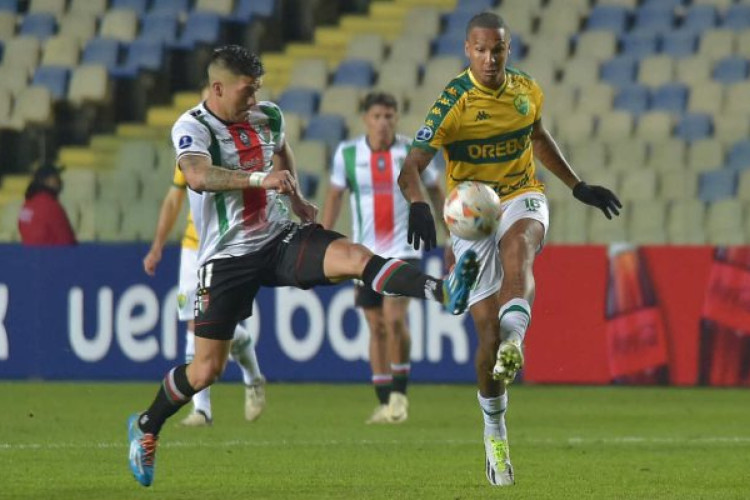 Na Arena Pantanal, nesta quinta (25/7), cuiabanos, com mais de 70% de posse e o triplo de finalizações, levam de 2 a 1 do Palestino