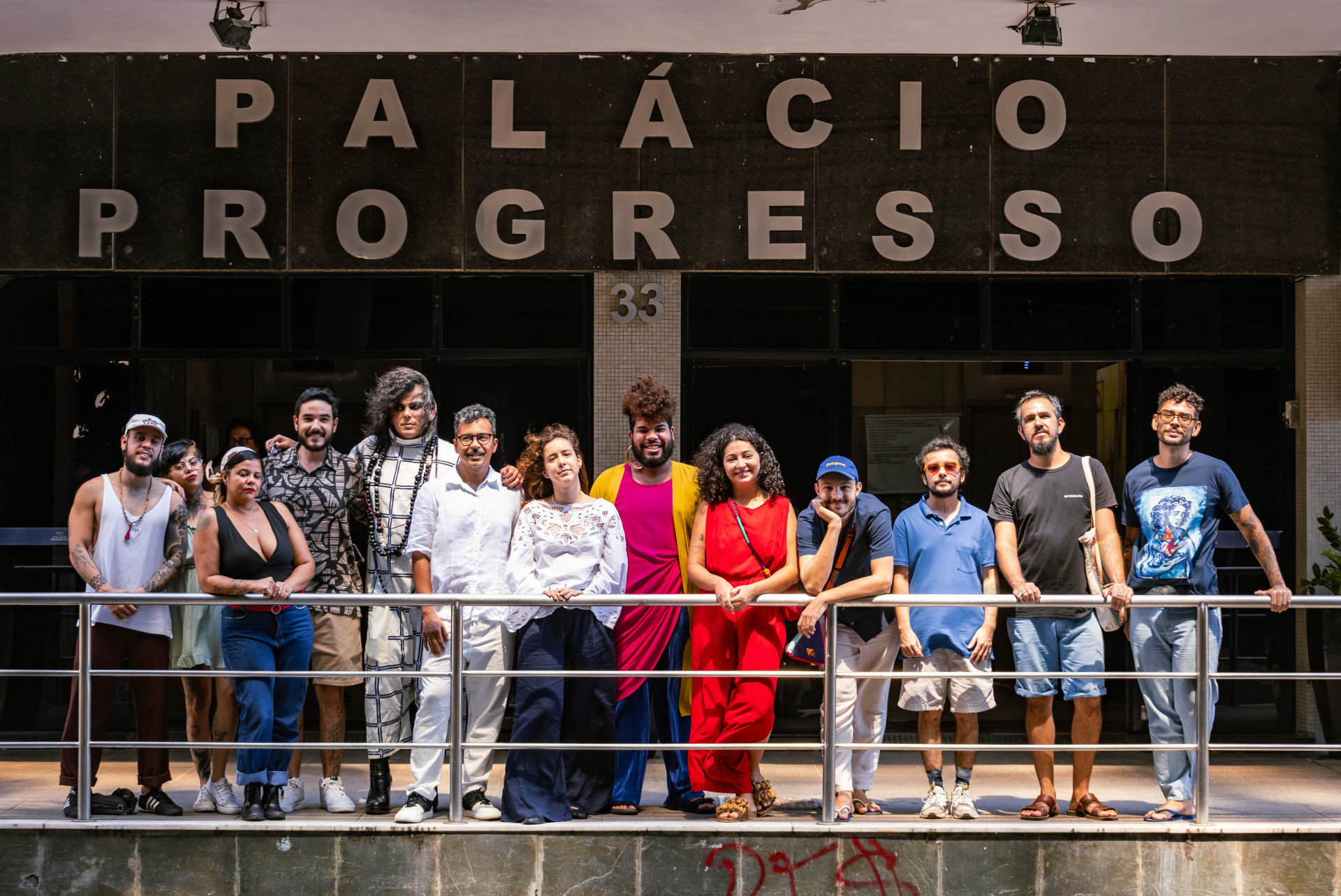 Artistas cearenses ocupam com ateliês salas comerciais do icônico edifício Palácio Progresso, no Centro de Fortaleza (Foto: Flávia Almeida)