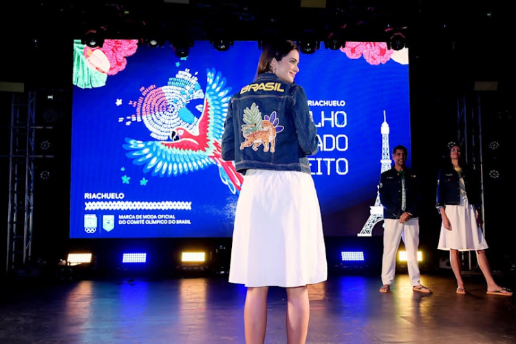 Uniforme da delegação brasileira para cerimonia de abertura das Olimpíadas de Paris 2024