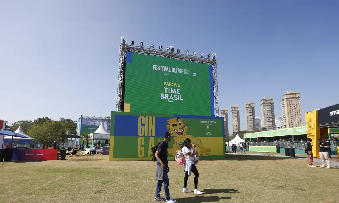 Abertura da Olimpíada divide opinião do público na fanfest de SP