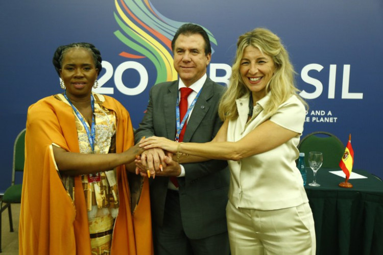 A ministra do Emprego e Trabalho da África do Sul, Nomakhosazana Meth, do Trabalho e Emprego do Brasil, Luiz Marinho, e do Trabalho e Economia Social da Espanha, Yolanda Díaz.