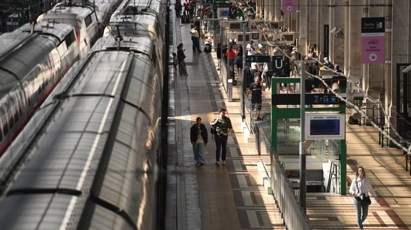 Ataque à rede ferroviária francesa ocorre a poucas horas de abertura dos Jogos Olímpicos de Paris 