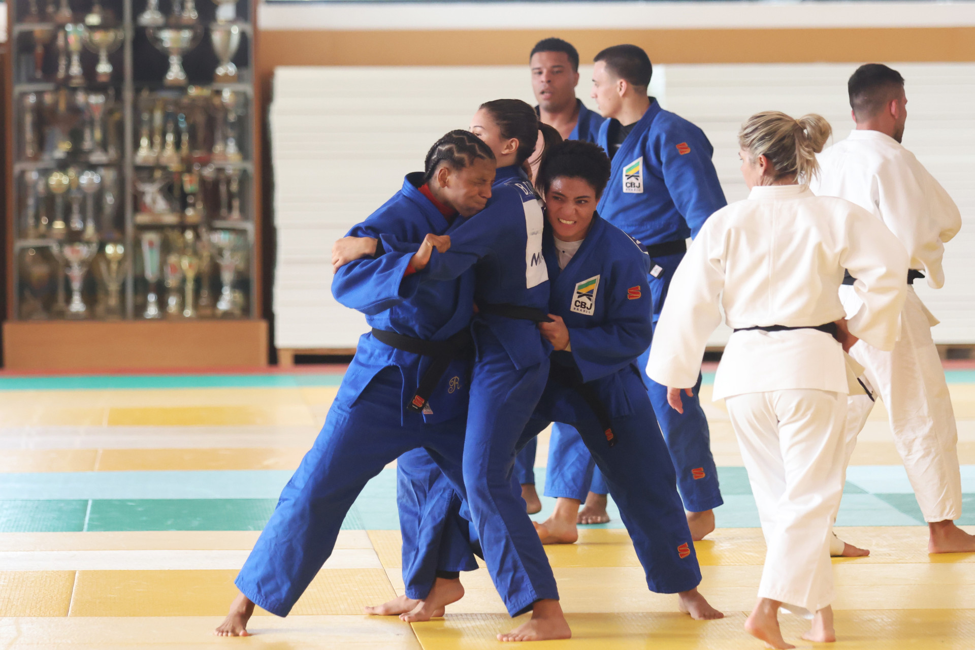 Rafaela Silva (esq.) é esperança de medalha do Brasil
 (Foto: Wander Roberto/COB)