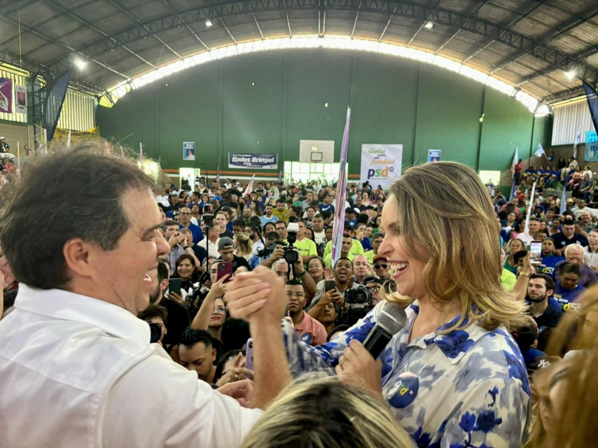 Evandro Leitão e Gabriella Aguiar (Foto: Josy Kreissl/Divulgação)