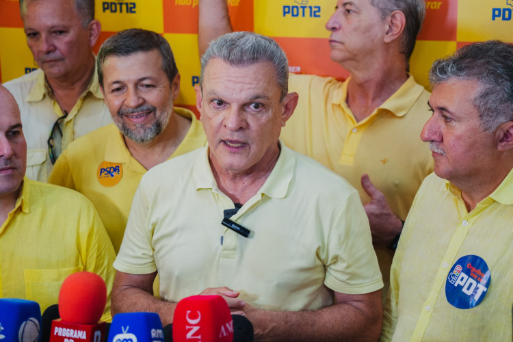 José Sarto na entrevista coletiva após a convenção que oficializou a candidatura à reeleição