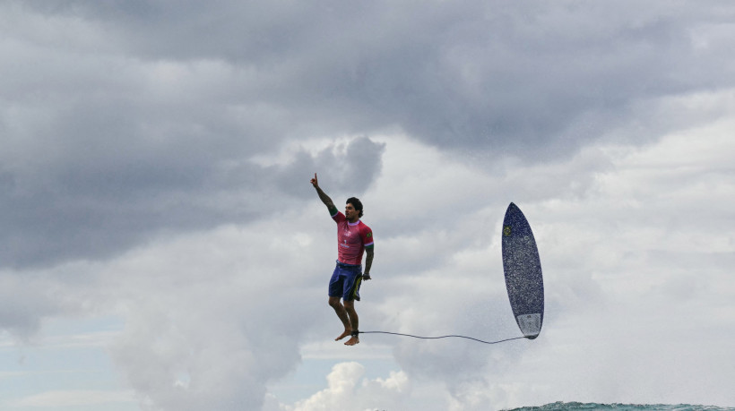 Surfista brasileiro Gabriel Medina durante as Olimpíadas de Paris