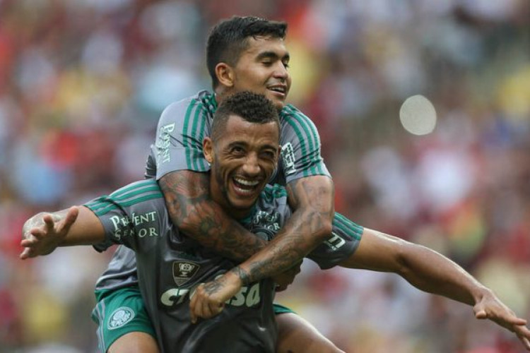 Adversários na fase de oitavas de final da Copa do Brasil, o alviverde entrará em campo com tabu incômodo diante de rival nacional 