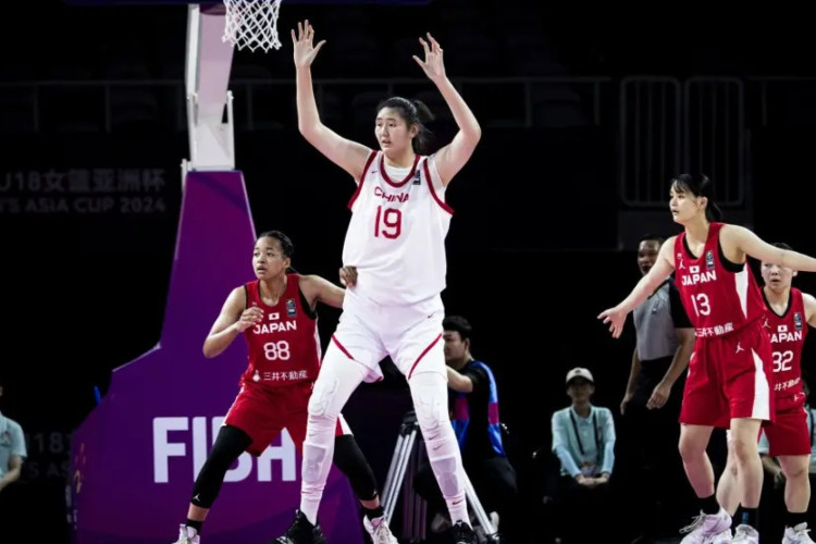 Zhang Ziyu ganhou destaque após suas atuações  Copa da Ásia Feminina Sub-18 da FIBA ​​2024, porém não foi convocada para a disputa das Olimpíadas de Paris