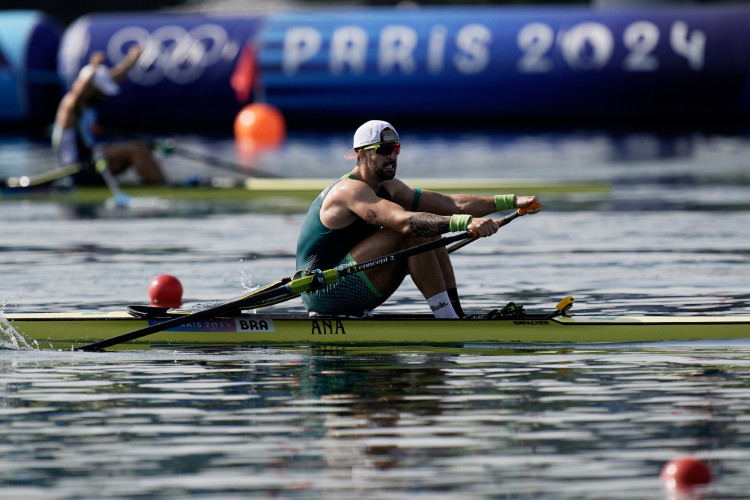 Atleta Lucas Verthein venceu a primeira semifinal C/D no remo