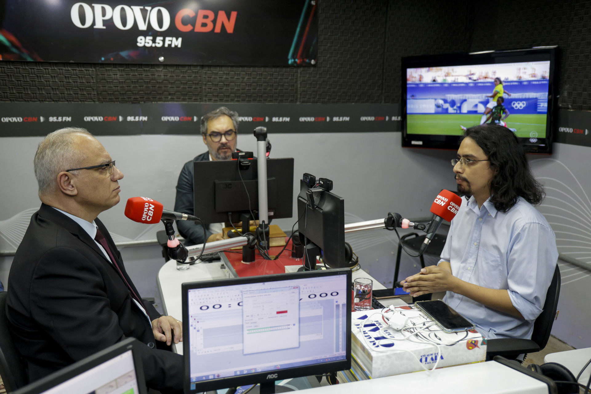 ￼SECRETARIO da Segurança Pública, Roberto Sá, no Debates do Povo (Foto: FCO FONTENELE)