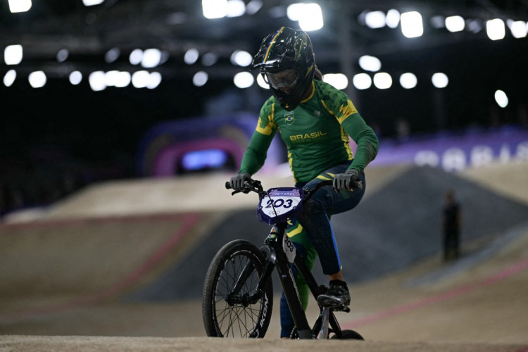 Paola Reis representou o Brasil no Ciclismo BMX Racing. 