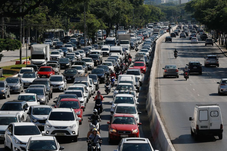 Mortes no trânsito no estado de São Paulo aumentam 23%