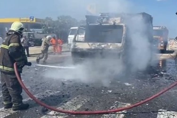 A ocorrência foi registrada nas proximidades de um posto de gasolina na BR-222, em Caucaia