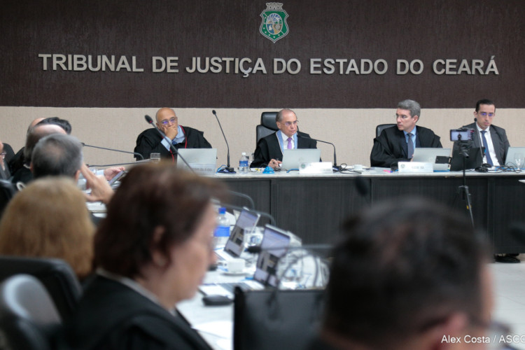 ￼PLENO do Tribunal de Justiça se reuniu ontem e aprovou projeto para nova vara