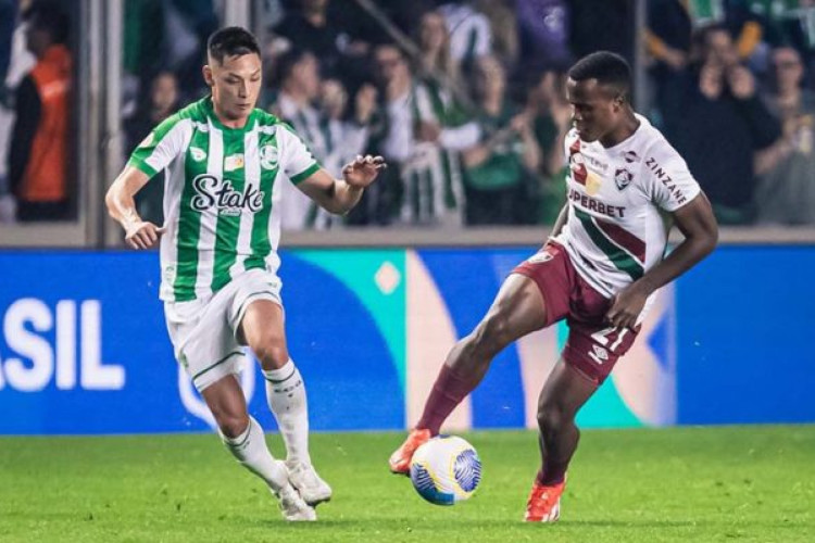 Colombiano, do Fluminense, esteve em campo em 152 jogos, com 35 gols marcados e 40 passes para gol