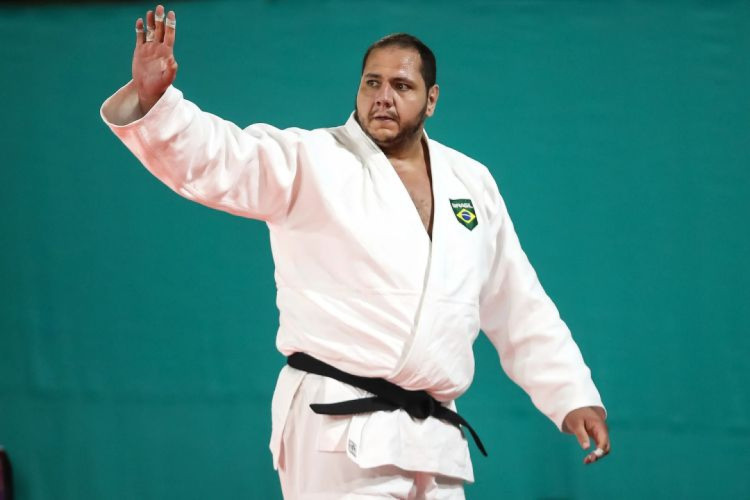 O judoca brasileiro foi superado por Ushangi Kokauri, do Azerbaijão