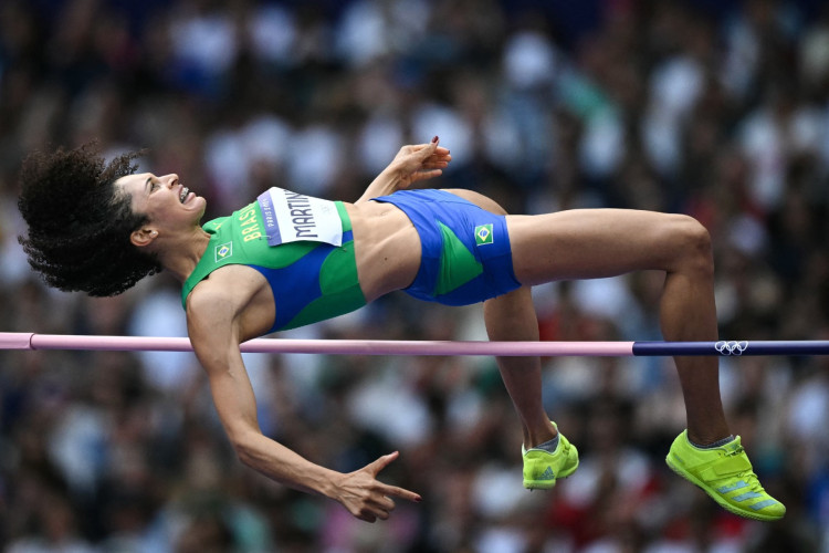 A atleta brasileira fez a melhor marca na carreira (1,92m)