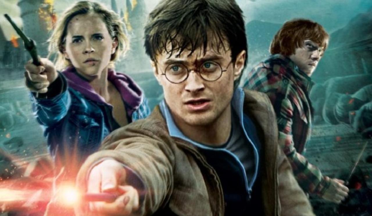 Muito provavelmente você não só já assistiu um filme do herói Harry Potter como já acompanhou todas oito produções da saga. Apesar de ter a preferência do público, é possível destacar algumas obras pela qualidade de roteiro e filmagem. Veja o nosso ranking, do pior para o melhor: