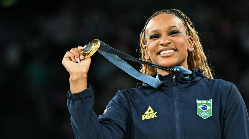 Rebeca Andrade faturou medalha de ouro no solo nas Olimpíadas de Paris-2024. 
