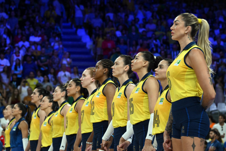 Seleção feminina de vôlei está na semifinal