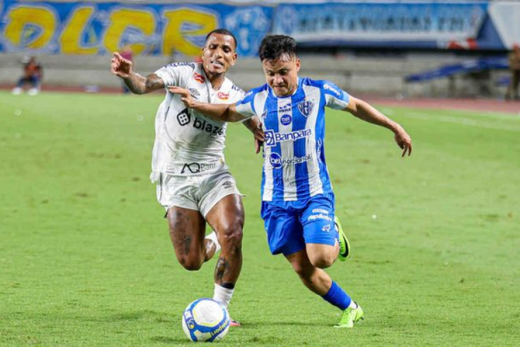 Com gols de Guilherme e Weslley Patati, o Peixe, fora de casa, levou a melhor diante do Papão no Mangueirão e segue no topo da tabela