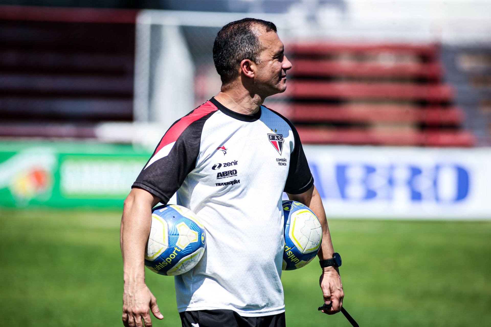 Técnico Ranielle Ribeiro em treino do Ferroviário no Elzir Cabral (Foto: Lenilson Santos/Ferroviário AC)