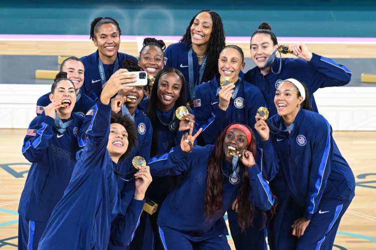 Vitória no basquete feminino garantiu ouro para os Estados Unidos e país terminou em primeiro lugar no quadro de medalhas das Olimpíadas Paris-2024 