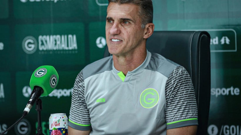 Técnico Vagner Mancini, ex-Ceará, atualmente no Goiás