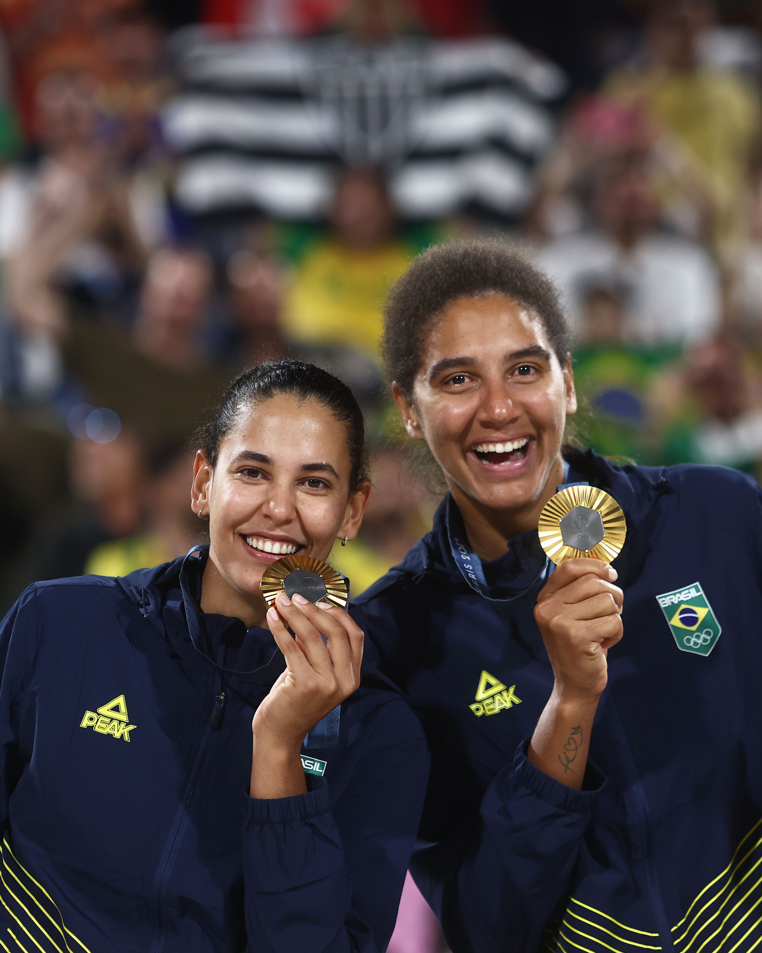 Duda e Ana Patrícia fecharam as medalhas de ouro do Brasil na França (Foto: Luiza Moraes/COB)