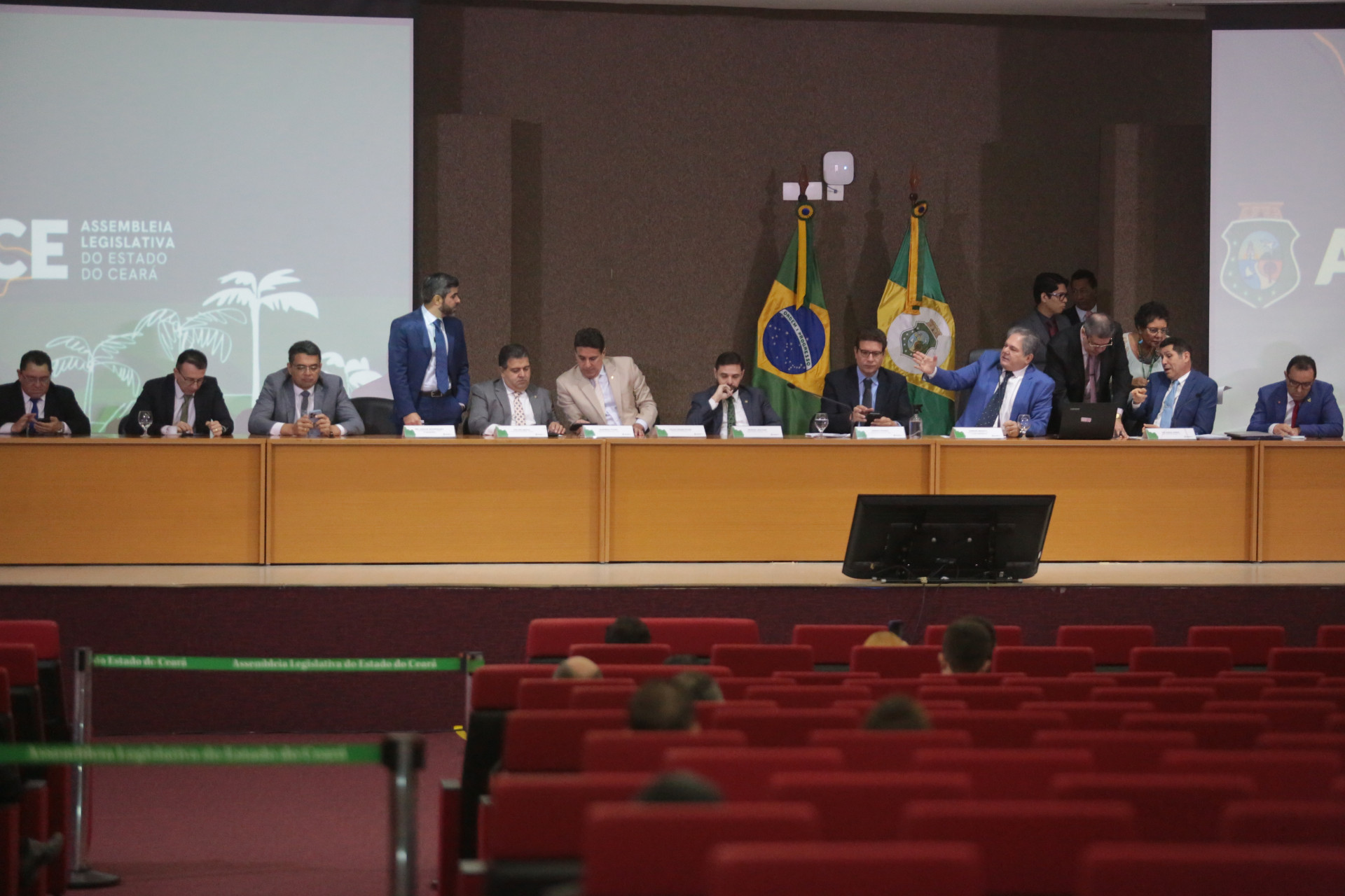 ￼SESSÃO na Assembleia Legislativa que aprovou o projeto das bíblias nas escolas (Foto: FÁBIO LIMA)