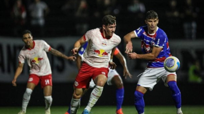 Tem estrela! Breno Lopes, ex-Palmeiras, marca no fim, e coloca o Lion no topo da tabela do Campeonato Brasileiro