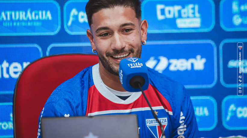 O lateral-direito argentino Eros Mancuso foi apresentado oficialmente pelo Fortaleza nesta segunda-feira, 19