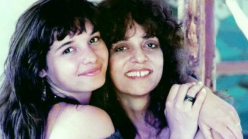 Após 32 anos, Gloria Perez e Daniella (1970-1992) se "reencontram" com auxílio de inteligência artificial