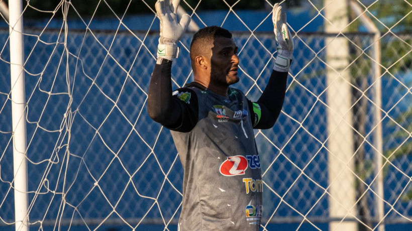 Goleiro Mauro Iguatu, destaca do time cearense na Série D do Brasileiro 