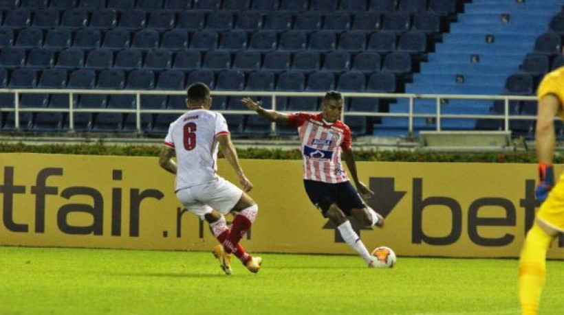 Em entrevista, Mário Bittencourt explica possível transação por Gabriel Fuentes, do Junior Barranquilla, da Colômbia