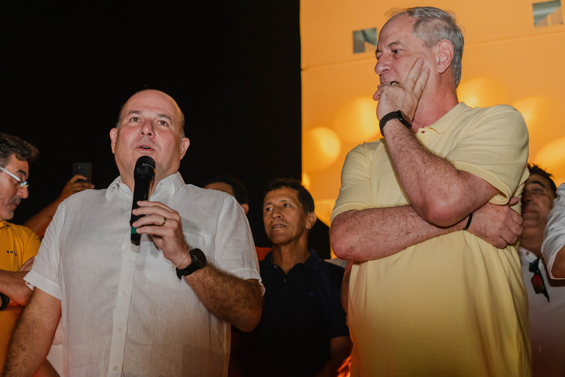 FORTALEZA-CE, BRASIL, 25-08-2024: Inauguração da nova Ponte dos Ingleses, na Praia de Iracema. Na foto, Ciro Gomes e  Roberto Cláudio.(Foto: Fernanda Barros/O Povo) (Foto: FERNANDA BARROS)