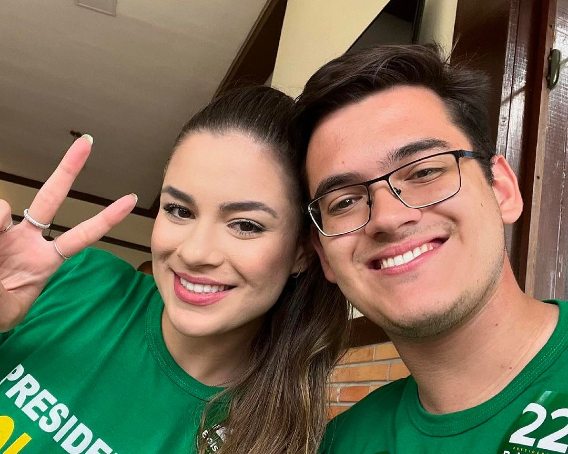 Bella Carmelo (PL), candidata a vereadora de Fortaleza, e Carmelo Neto (PL), deputado estadual e presidente do PL Ceará (Foto: Reprodução/Instagram/Carmelo Neto)