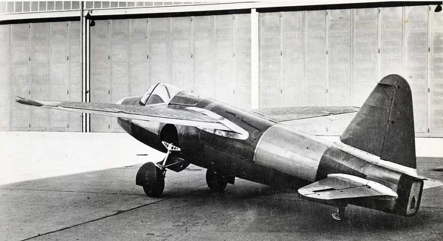 O dia 27 de agosto de 1939 — há 85 anos — foi um marco para a história da aviação. Isso porque, nesta data, o modelo Heinkel He 178 foi o primeiro avião a jato a voar com sucesso.