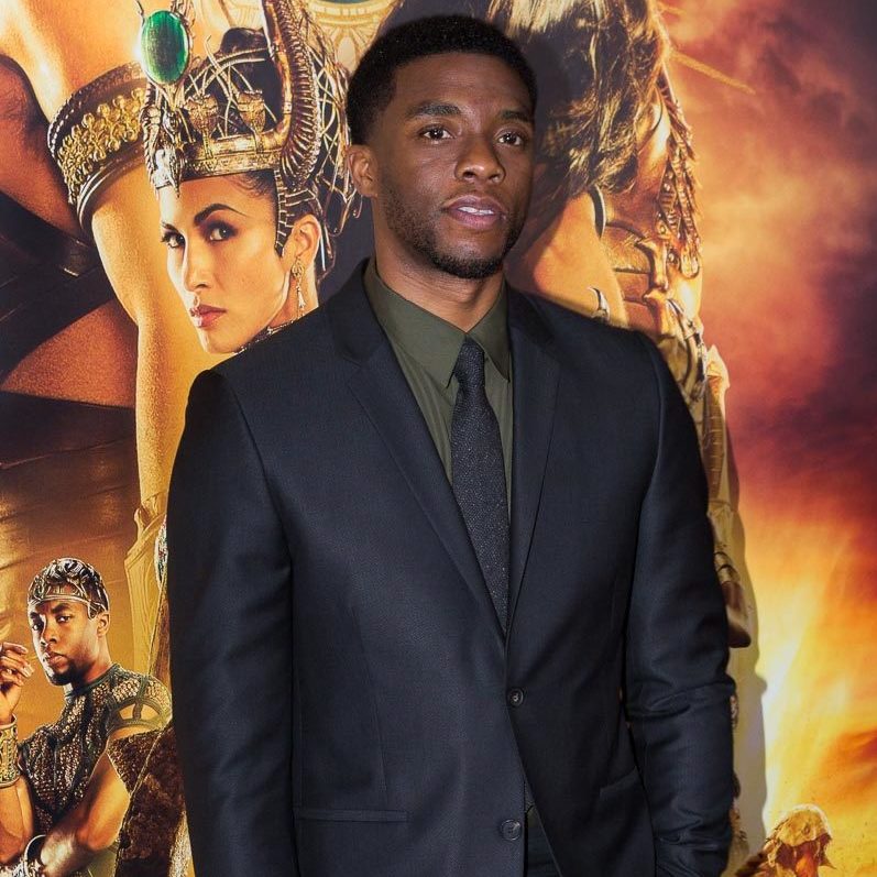 Há exatos quatro anos, o mundo perdia de forma precoce o ator Chadwick Boseman, que viveu o Pantera Negra no Universo Cinematográfico da Marvel (MCU). 