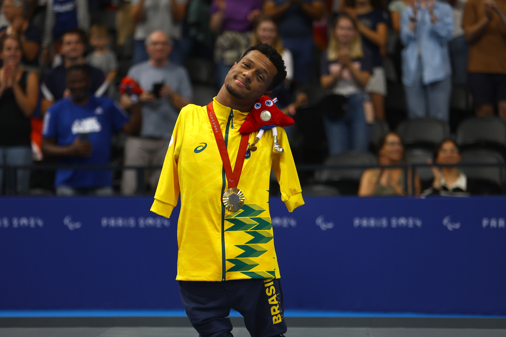 Gabrielzinho faturou três medalhas de ouro em Paris (Foto: Silvio Avila/CPB)