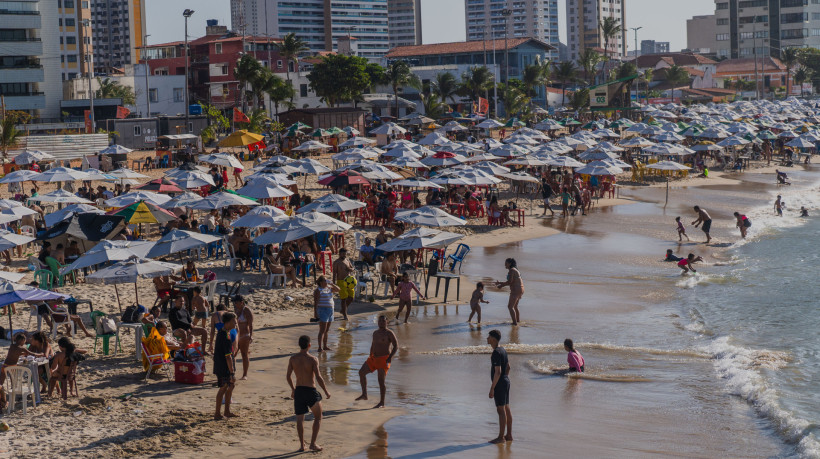 FORTALEZA-CE, BRASIL, 01-09-2024: Movimentação da Nova Praia de Iracema. Na foto, a Praia dos Crush.(Foto: Fernanda Barros/O Povo)