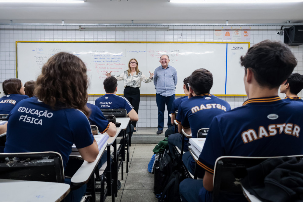 A parceria Herbenni e Nazareno deu certo e seguem juntos há mais de 40 anos casados e na direção escolar(Foto: AURÉLIO ALVES)