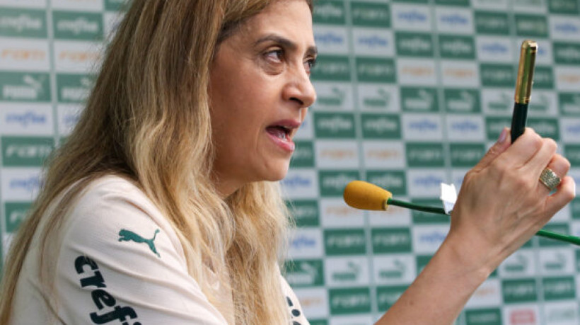 A presidente Leila Pereira, da SE Palmeiras, concede entrevista coletiva, na Academia de Futebol, em São Paulo-SP. (Foto: Fabio Menotti)