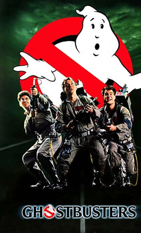 O novo filme da franquia “Ghostbusters” chegou aos cinemas brasileiros em abril de 2024. “Ghostbusters: Apocalipse de Gelo” reúne a nova geração de caça-fantasmas com elenco do primeiro filme, lançado em 1984.