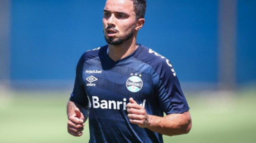 Além de desfalque de pelo menos dois zagueiros, Renato Gaúcho tem mais um atleta no departamento médico do Tricolor