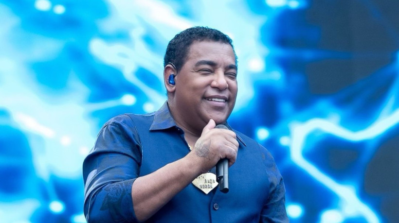 Luiz Carlos, vocalista do Raça Negra, celebra 40 anos de trajetória da banda que marcou o samba e pagode no Brasil