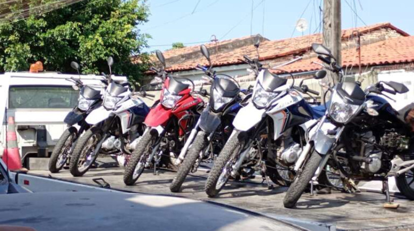 Uma das motos havia sido roubada nesta terça-feira